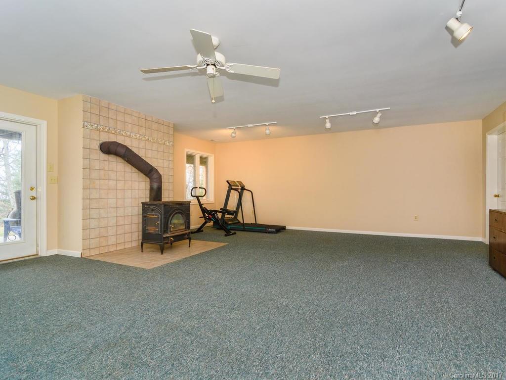 18 White Oak Forest Road Fairview NC 28730