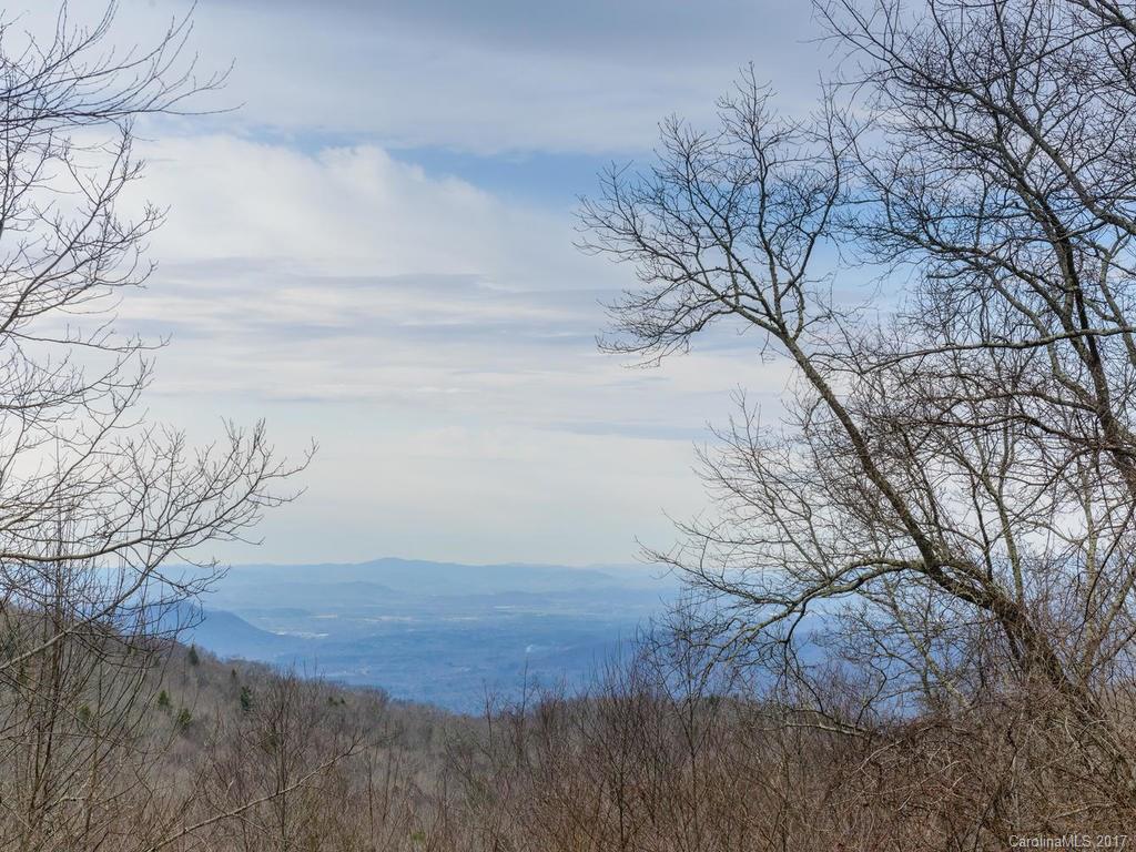 18 White Oak Forest Road Fairview NC 28730