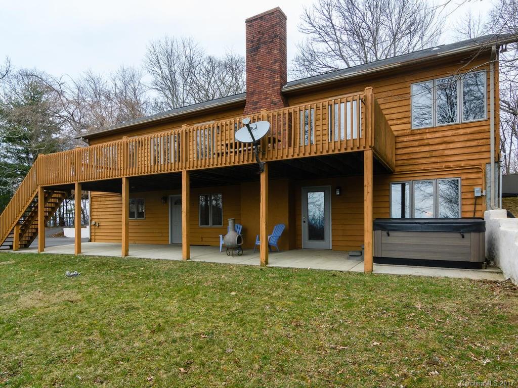 18 White Oak Forest Road Fairview NC 28730