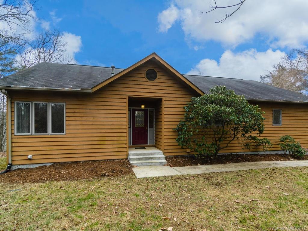18 White Oak Forest Road Fairview NC 28730