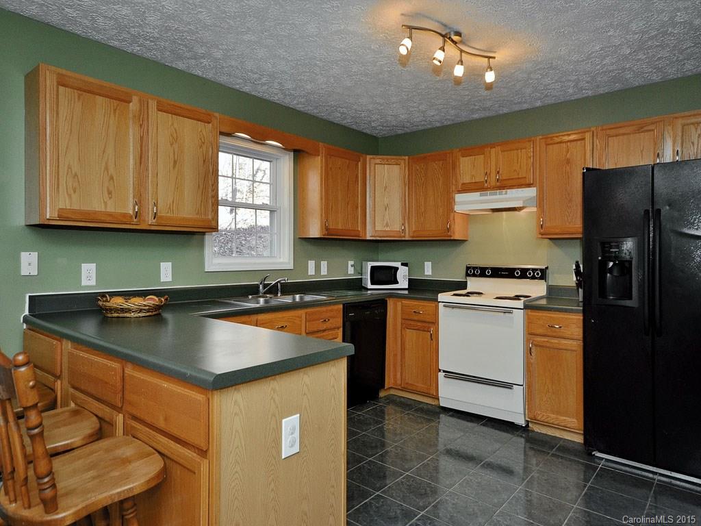 95 Guffey Mountain Road Fairview NC 28730