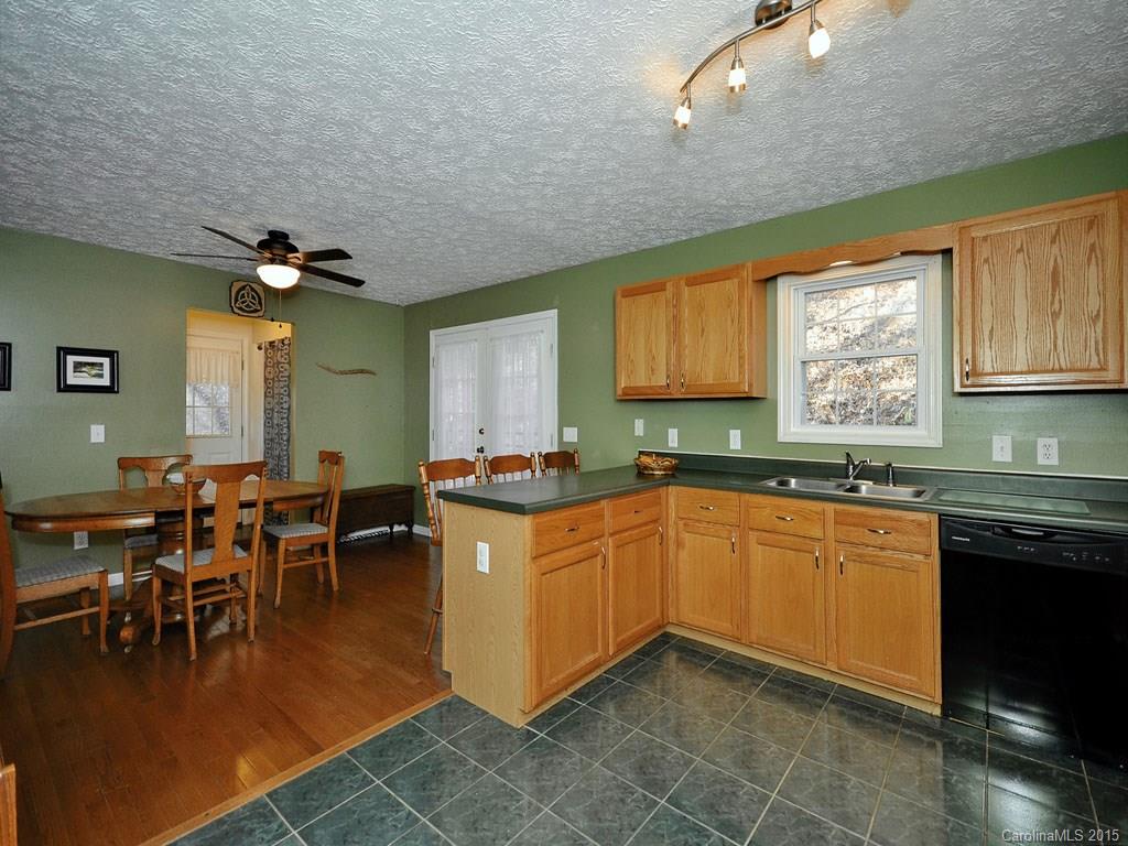 95 Guffey Mountain Road Fairview NC 28730