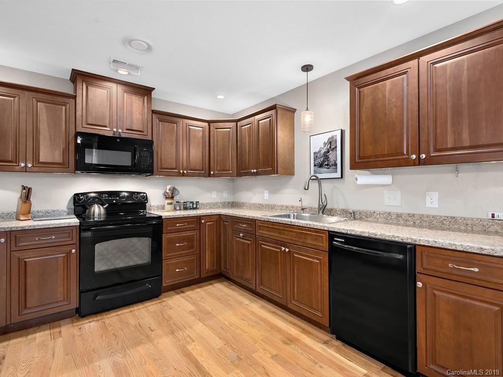 32 Terrace Lane Weaverville NC 28787