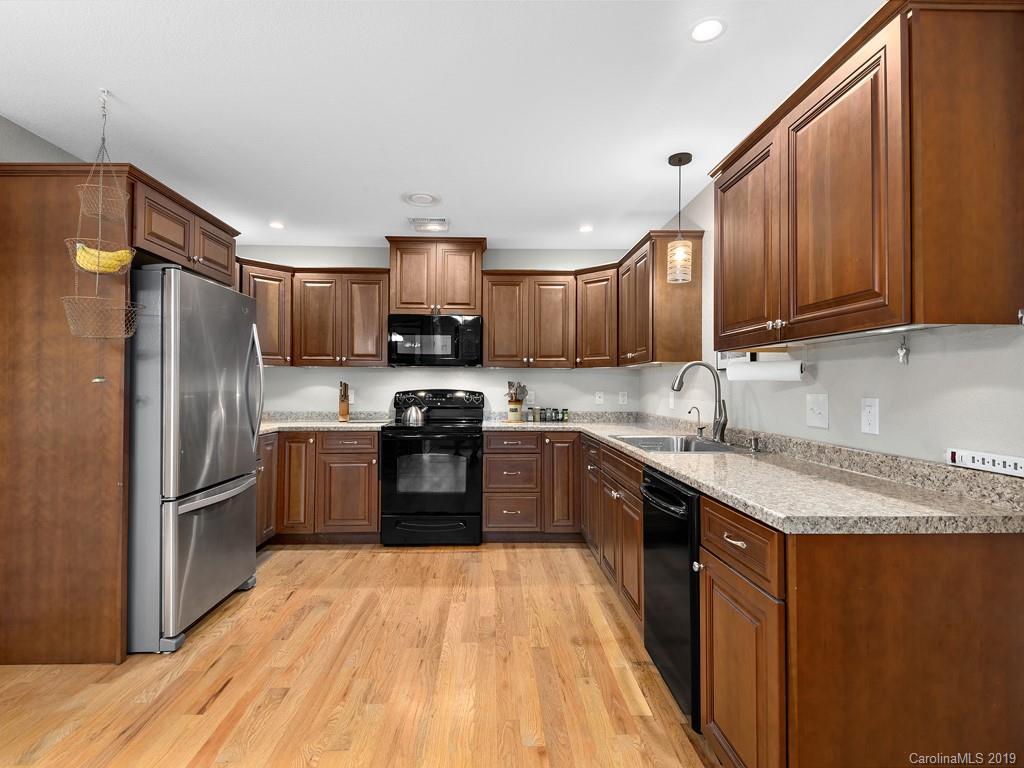 32 Terrace Lane Weaverville NC 28787