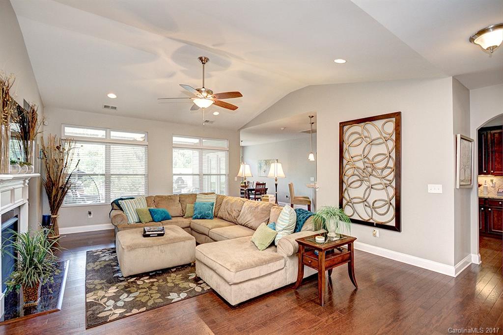 8703 Artesa Mill Lane Charlotte NC 28214