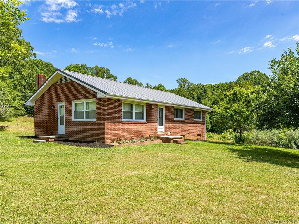 646 Gilreath Loop Road Mills River NC 28759