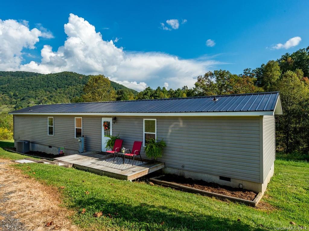 33 Pecan Lane Leicester NC 28748