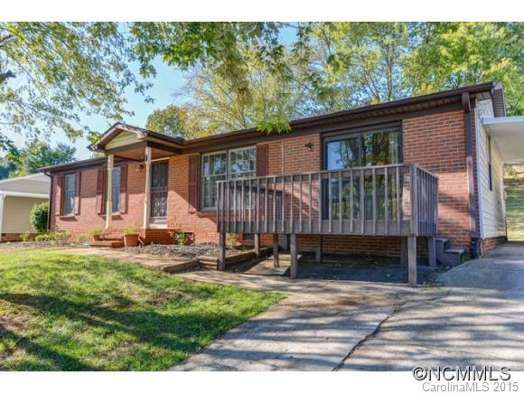 6 Cub Place Asheville NC 28806