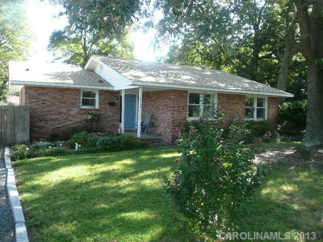 3865 Stonehaven Drive Charlotte NC 28215