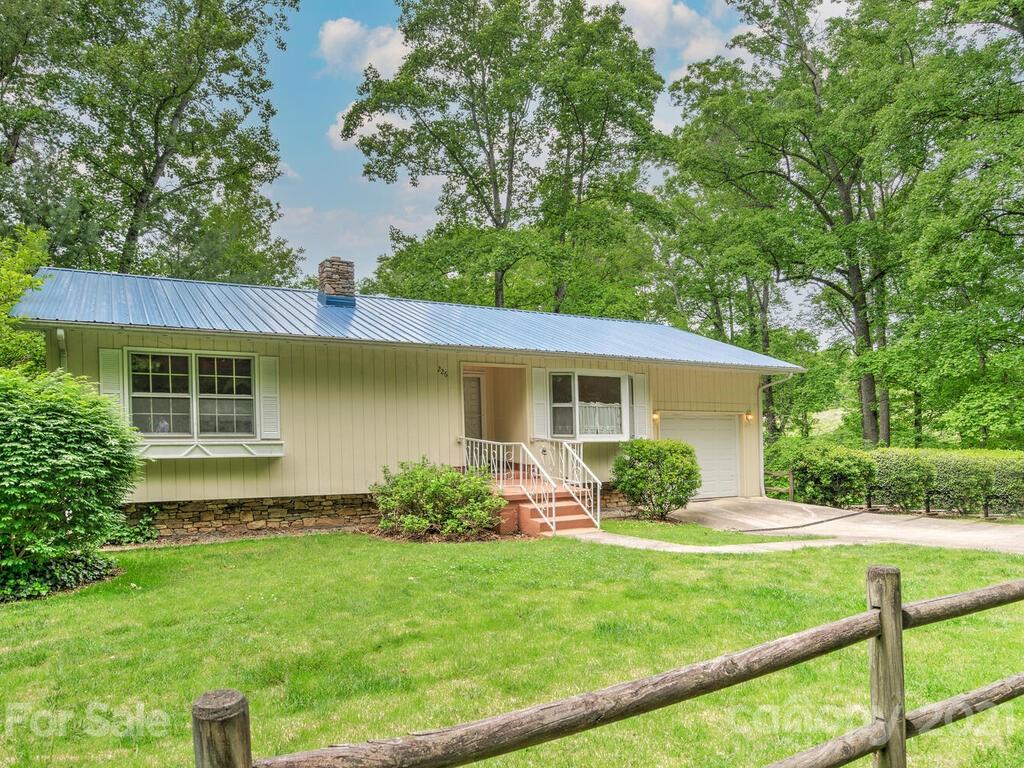 226 Church Road Fairview NC 28730