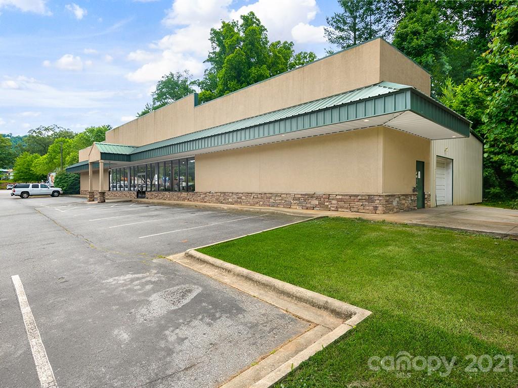 25 Long Shoals Road Arden NC 28704