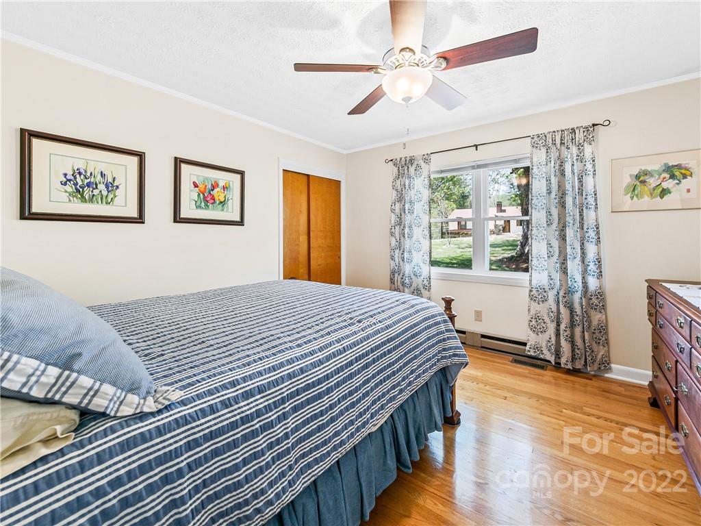 212 Hamburg Mountain Road Weaverville NC 28787