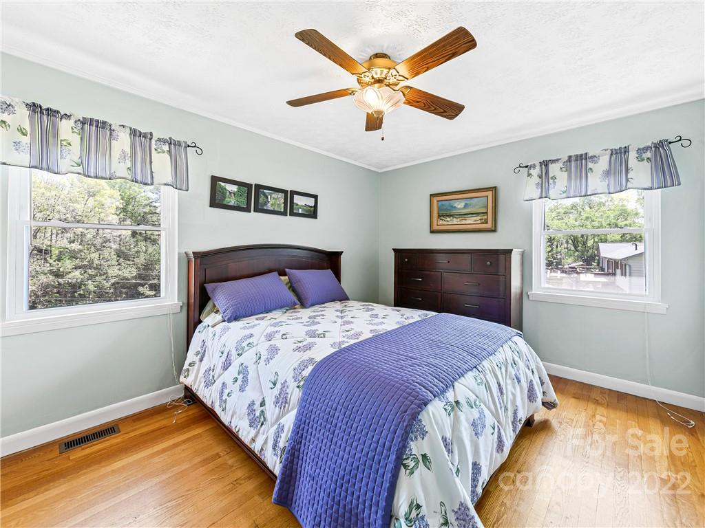 212 Hamburg Mountain Road Weaverville NC 28787