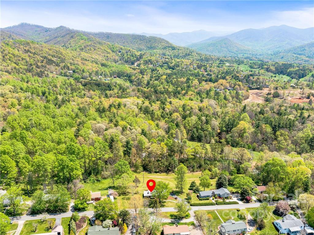 212 Hamburg Mountain Road Weaverville NC 28787