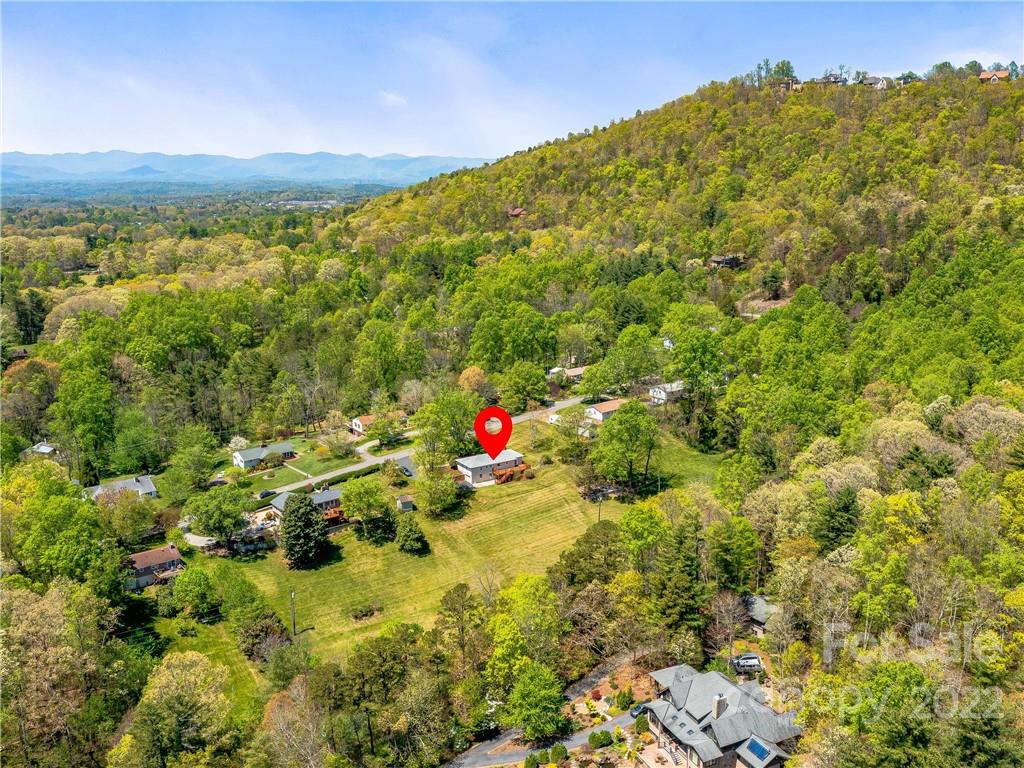 212 Hamburg Mountain Road Weaverville NC 28787