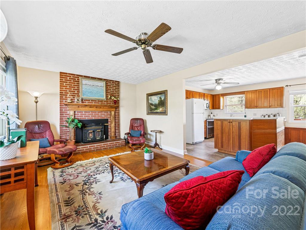 212 Hamburg Mountain Road Weaverville NC 28787