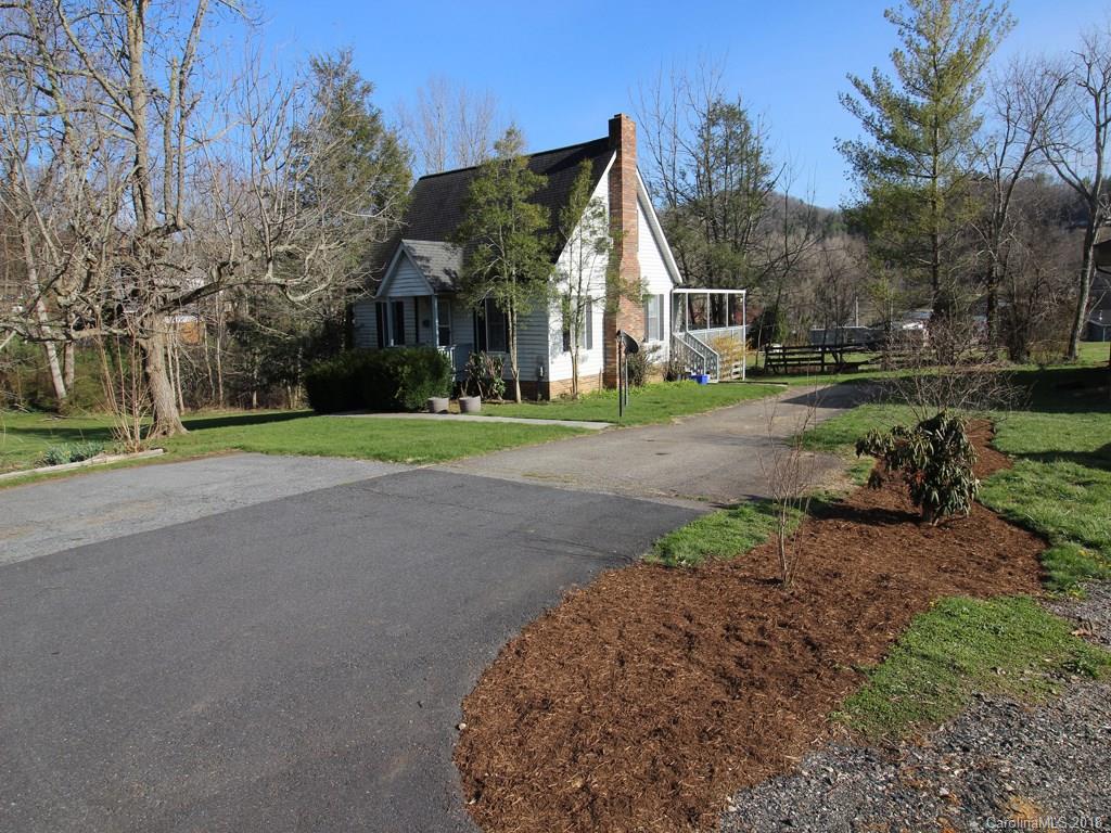 45 Leigh Lane Burnsville NC 28714