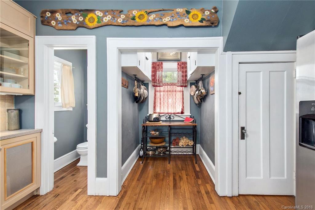 64 Tacoma Circle Asheville NC 28801
