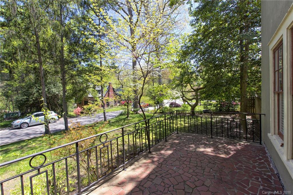 64 Tacoma Circle Asheville NC 28801