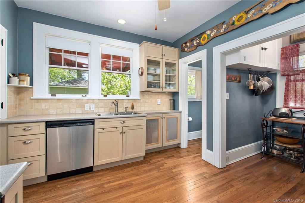 64 Tacoma Circle Asheville NC 28801