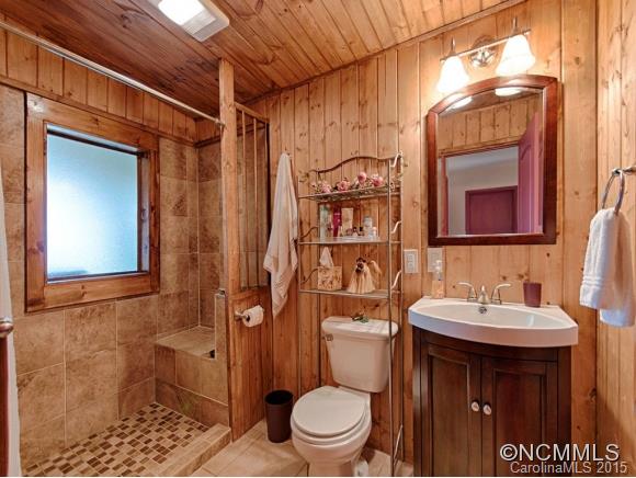 1281 Apple Creek Acres Waynesville NC 28786