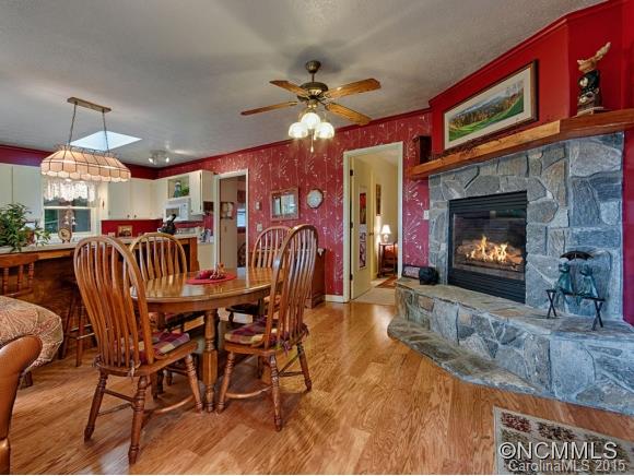 1281 Apple Creek Acres Waynesville NC 28786