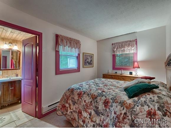 1281 Apple Creek Acres Waynesville NC 28786