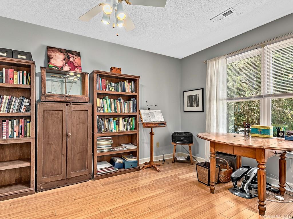 556 Lakeshore Drive Extension Asheville NC 28804