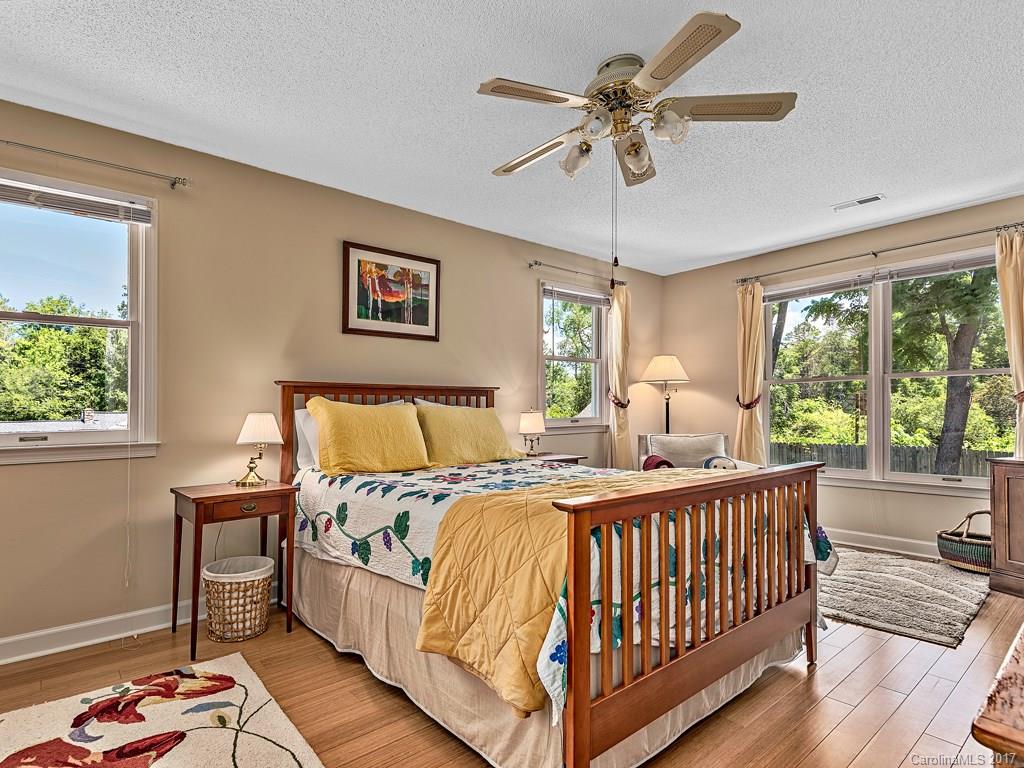556 Lakeshore Drive Extension Asheville NC 28804