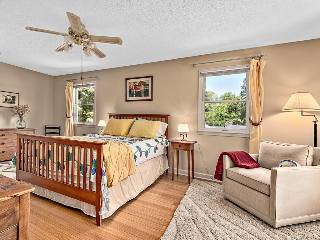 556 Lakeshore Drive Extension Asheville NC 28804