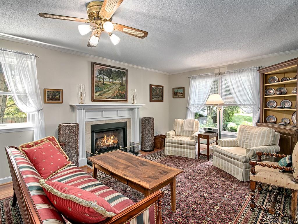 556 Lakeshore Drive Extension Asheville NC 28804