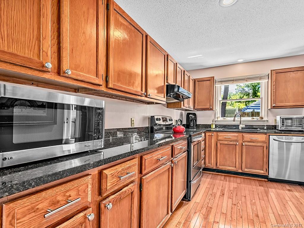 556 Lakeshore Drive Extension Asheville NC 28804