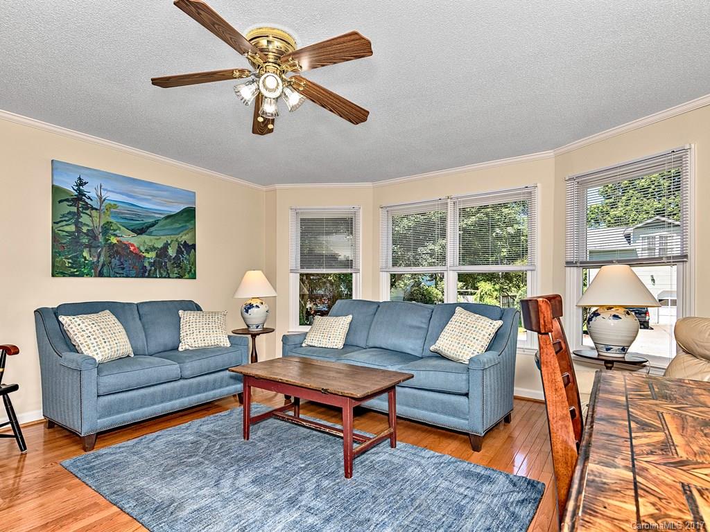556 Lakeshore Drive Extension Asheville NC 28804