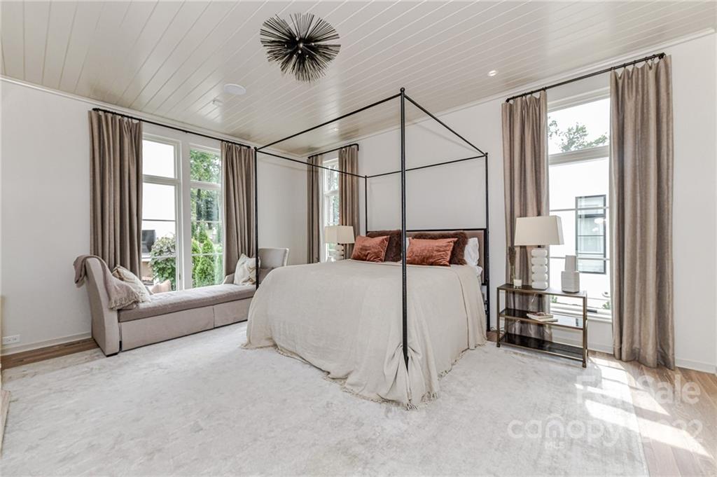 2819 Kenwood Sharon Lane Charlotte NC 28211