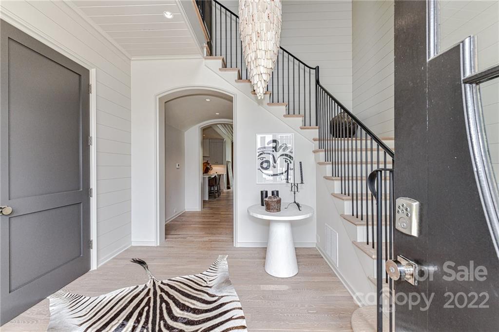 2819 Kenwood Sharon Lane Charlotte NC 28211