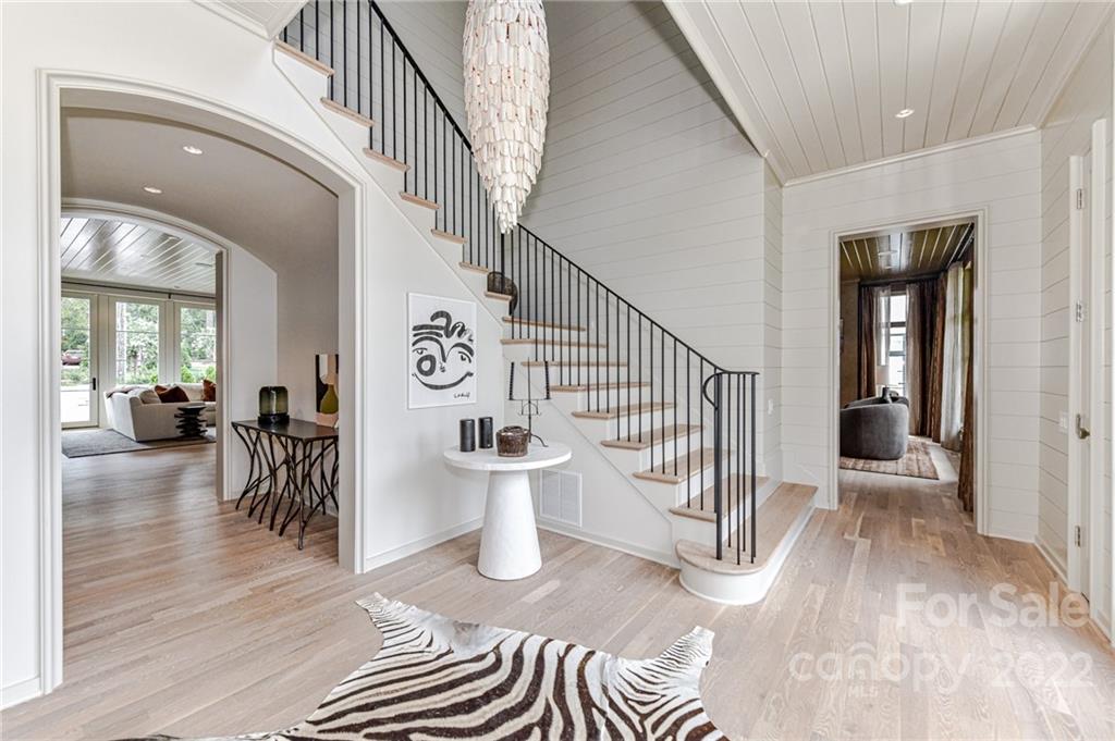 2819 Kenwood Sharon Lane Charlotte NC 28211