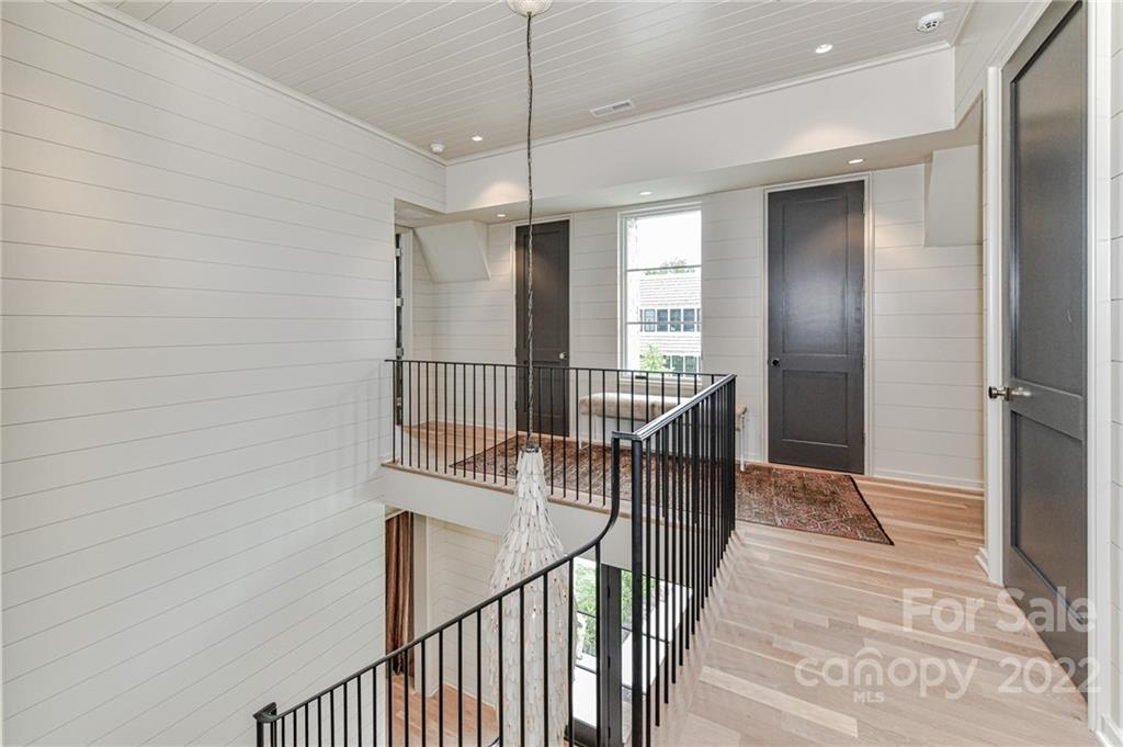 2819 Kenwood Sharon Lane Charlotte NC 28211