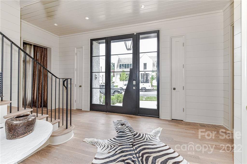 2819 Kenwood Sharon Lane Charlotte NC 28211