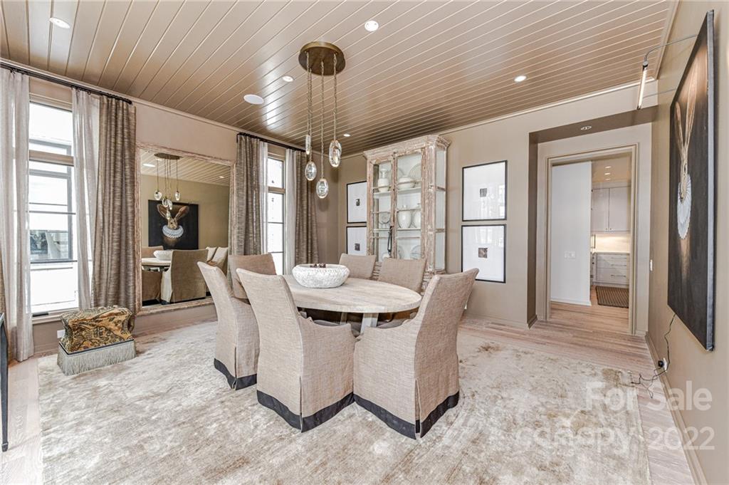 2819 Kenwood Sharon Lane Charlotte NC 28211