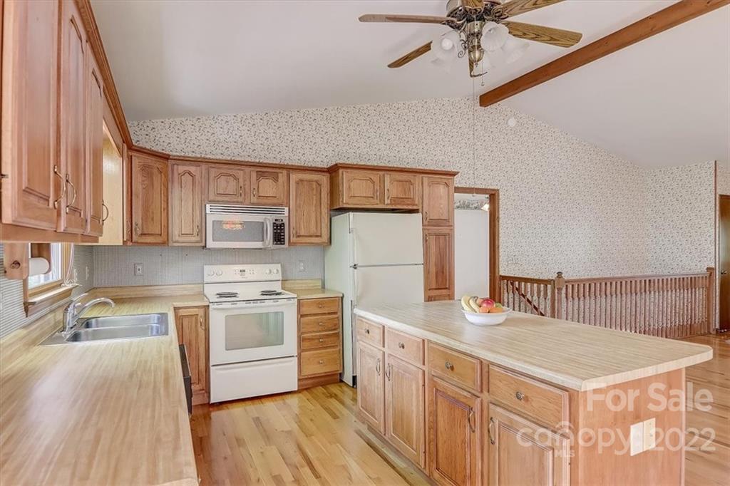 6 Scarlet Ridge Weaverville NC 28787