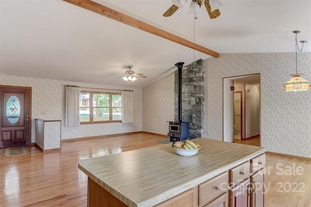 6 Scarlet Ridge Weaverville NC 28787