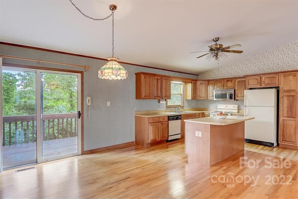 6 Scarlet Ridge Weaverville NC 28787