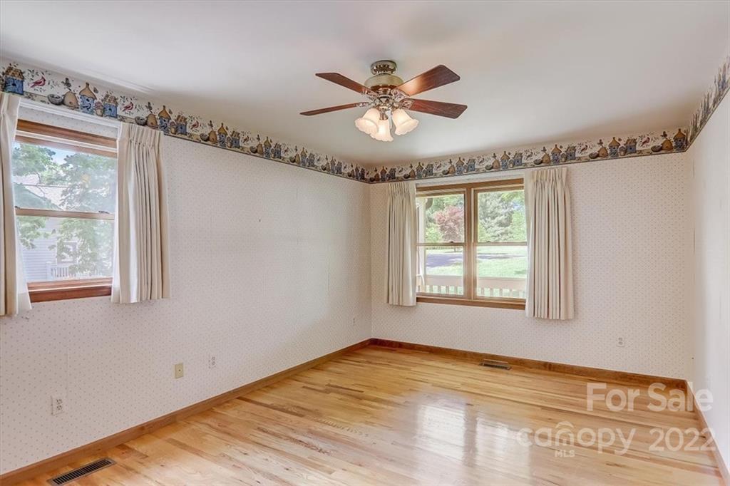 6 Scarlet Ridge Weaverville NC 28787