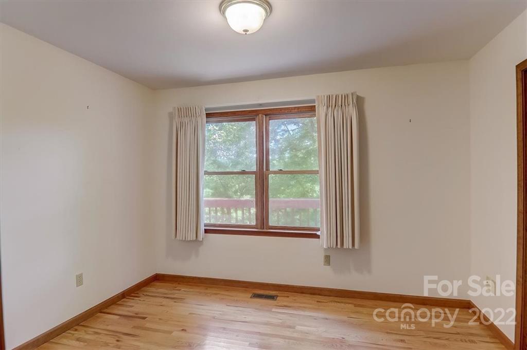 6 Scarlet Ridge Weaverville NC 28787