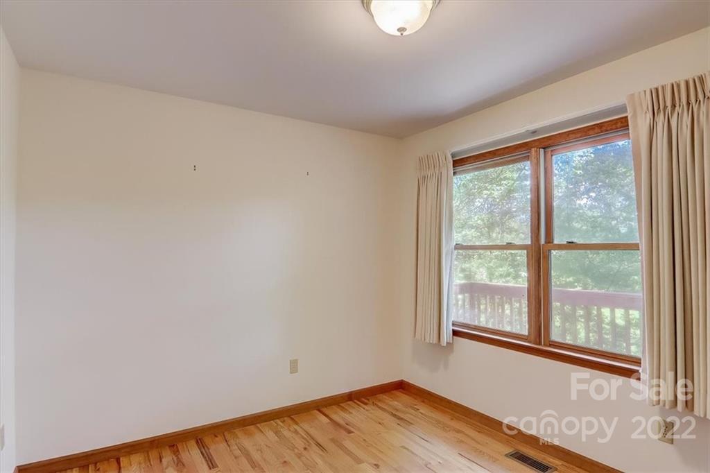 6 Scarlet Ridge Weaverville NC 28787