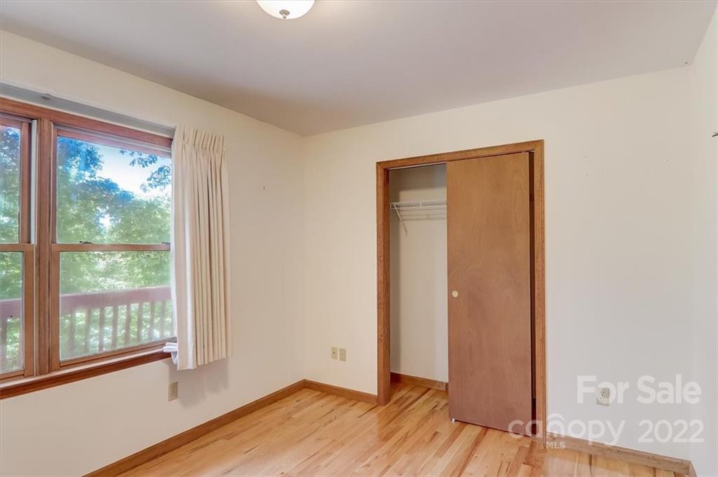 6 Scarlet Ridge Weaverville NC 28787