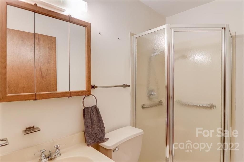 6 Scarlet Ridge Weaverville NC 28787