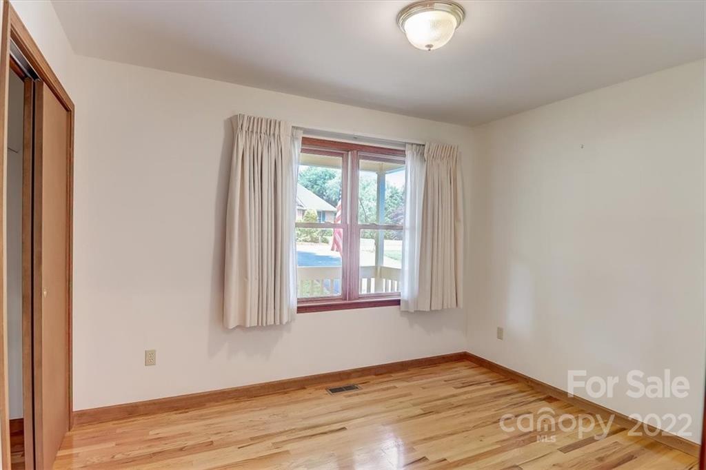 6 Scarlet Ridge Weaverville NC 28787
