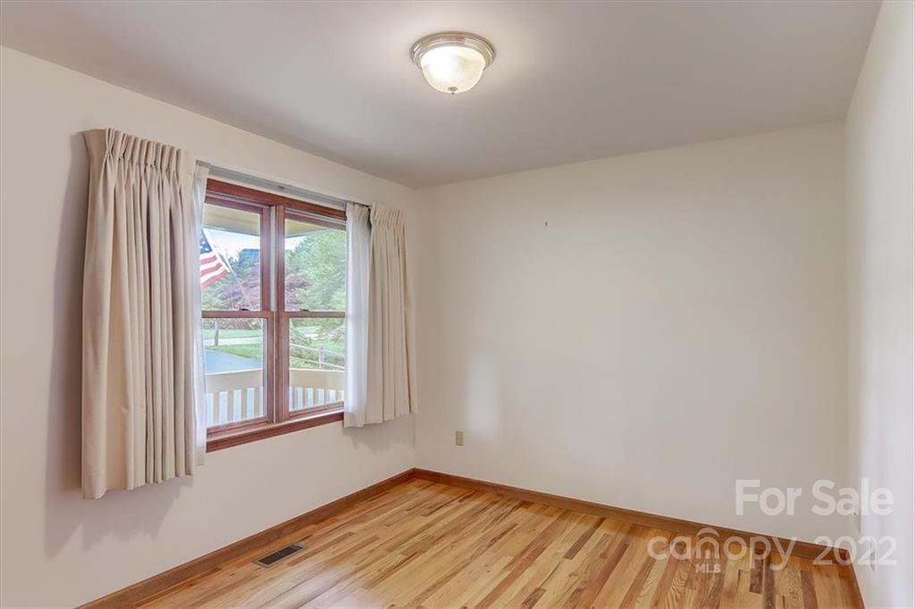 6 Scarlet Ridge Weaverville NC 28787
