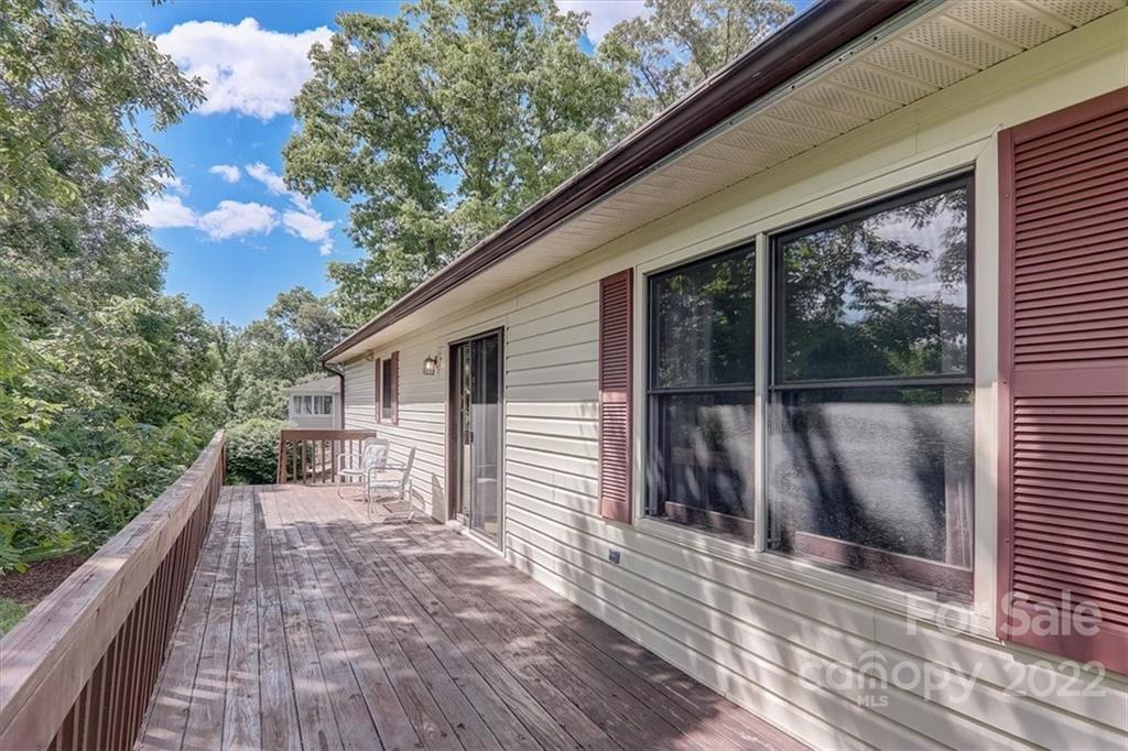6 Scarlet Ridge Weaverville NC 28787